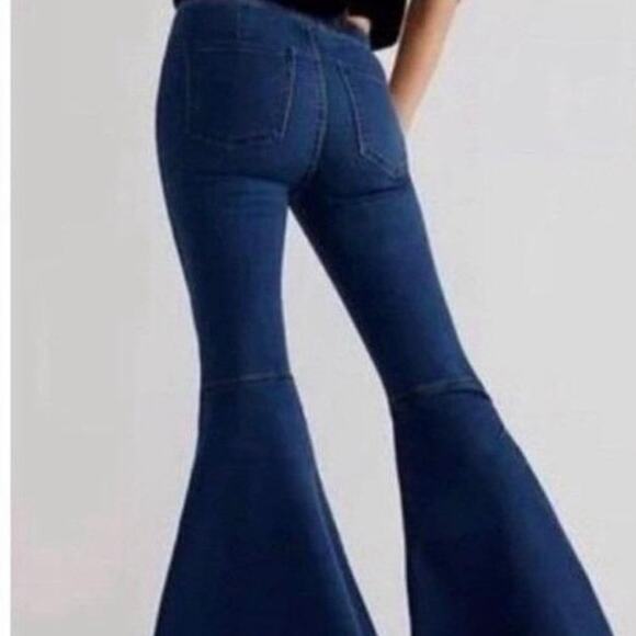 Free People Denim - Free People Just Float on Flare Jeans